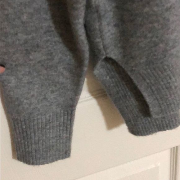 Levi’s sweater size XS - Picture 5 of 6